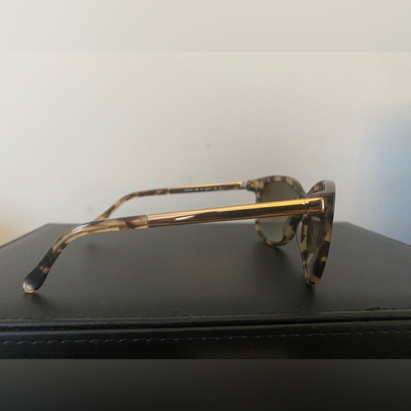 Kate Spade Ltd Edition Tortoise Shell Cat Eye Sunglasses - Picture 4 of 6